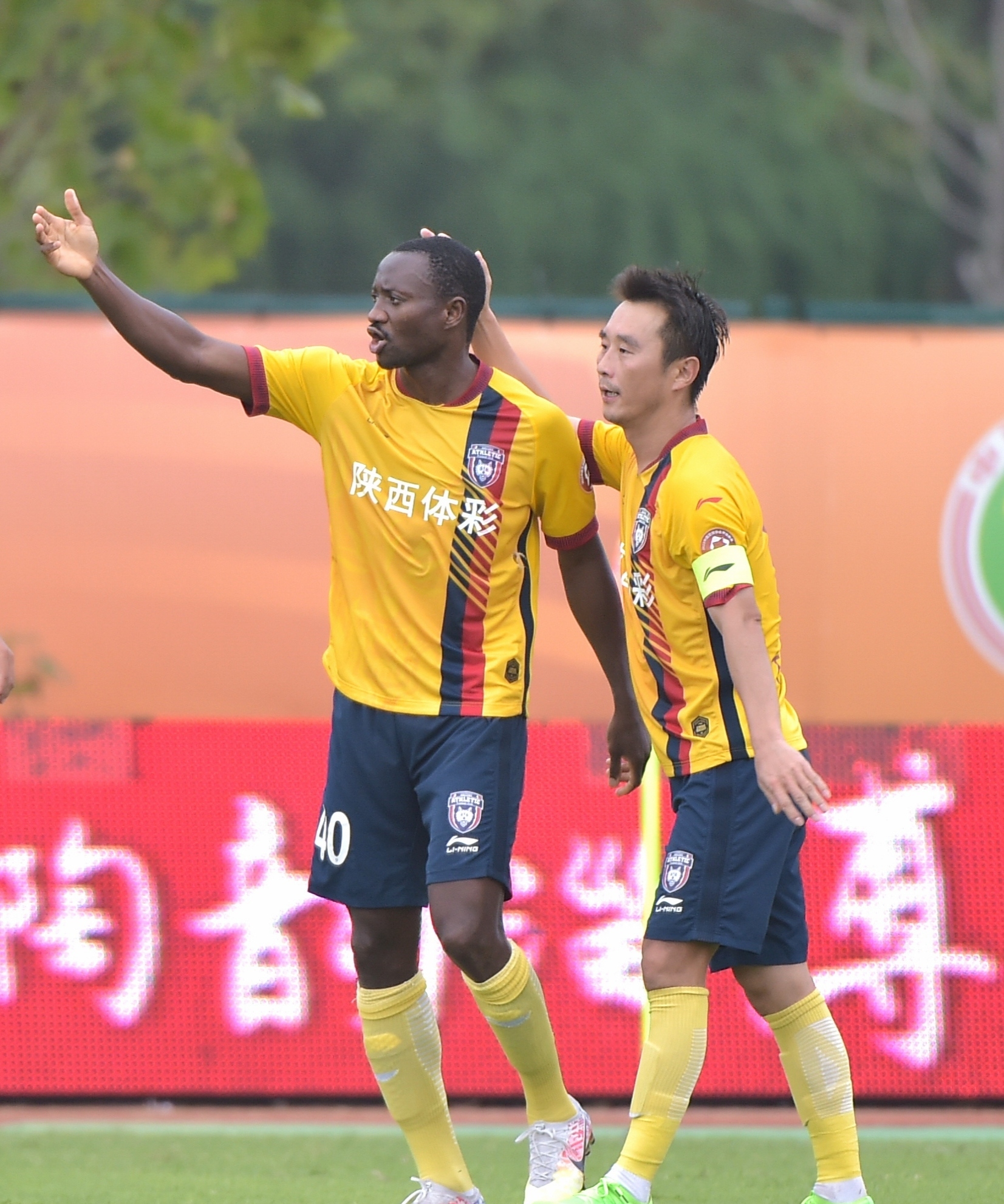 关于西汉姆训练开放日，转会期更衣室发声引欢呼，NBA总决赛在即，球队文化再被提及的信息